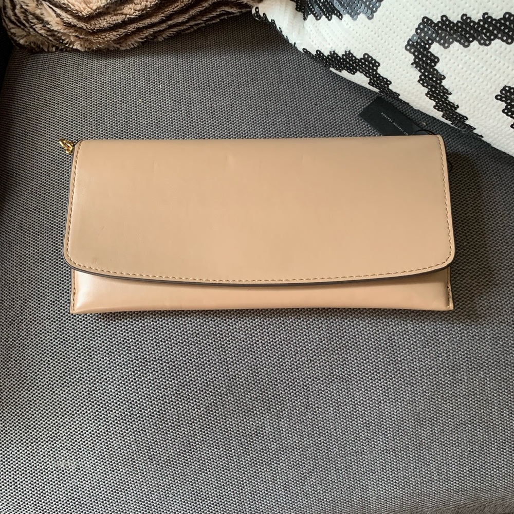 Camel Clutch NWT